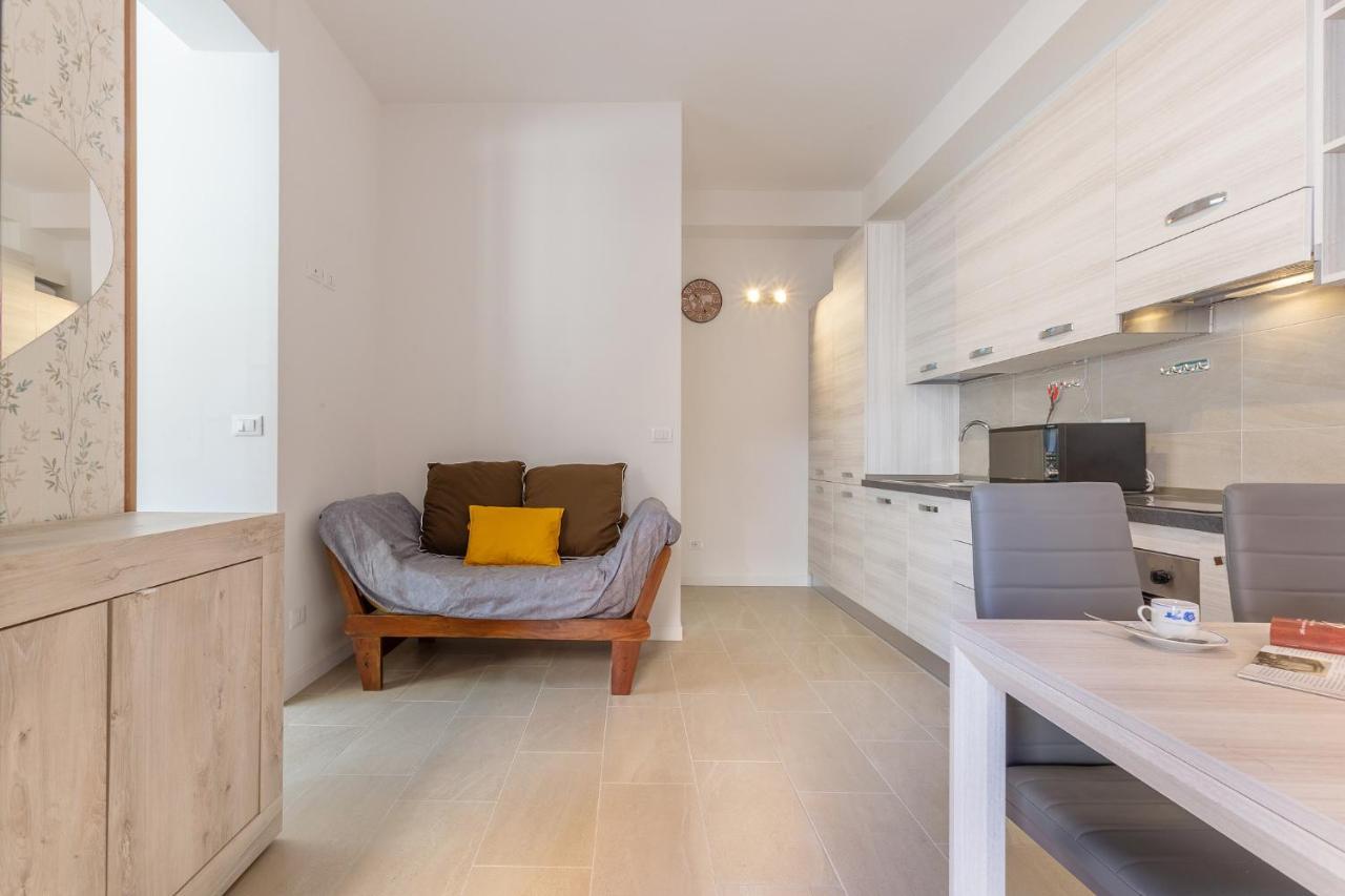 San Donato Fiere Essential Apartment W/Parking Болонья Экстерьер фото