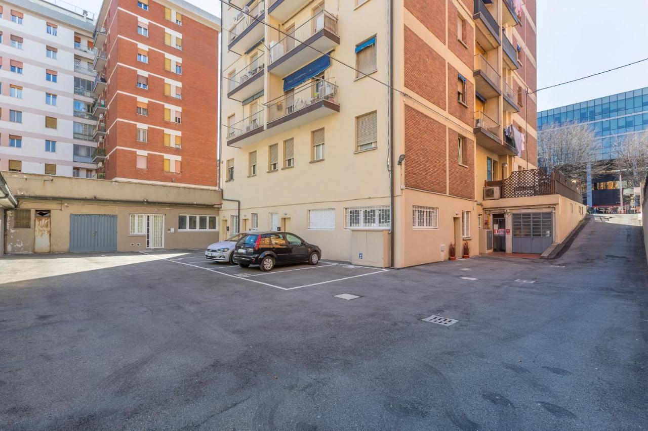 San Donato Fiere Essential Apartment W/Parking Болонья Экстерьер фото